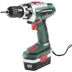 Аккумуляторная дрель-шуруповерт HAMMER 18В Flex ACD182