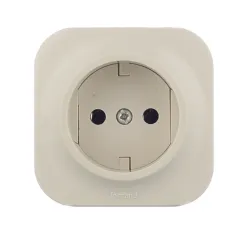 Розетка 1-гнездо QUTEO слоновая кость без защитных шторок  LEGRAND 782240