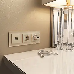 Рамка на 3 поста Werkel шампань  WL01-Frame-03