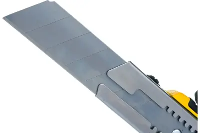 Нож Ultima, 25 мм, выдвиж. лезвие, усилен. метал. напр. метал. обрезин. ручка (1 уп-6 шт,1кор-12 уп)