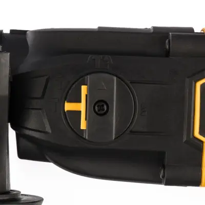 Перфоратор электрический Denzel RH-650-18, SDS-plus, 650 Вт, 2,0 Дж, 3 плюс 1 реж 26603
