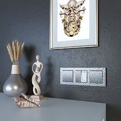 Рамка на 3 поста Hammer серебряный WERKEL W0032406