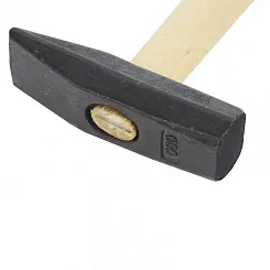 Молоток слесарный Россия 800 г, квадратный боек, деревянная рукоятка 10272