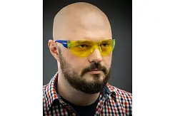 Очки защитные открытого типа, облегченные защитные очки ЗУБР БАРЬЕР желтые 110488